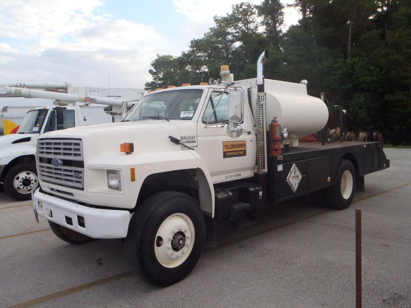 Ford F-800