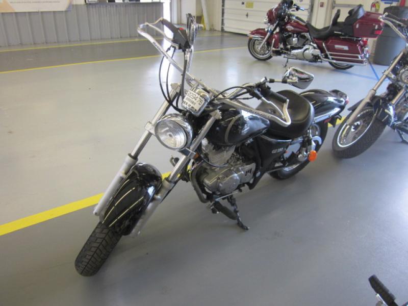 Suzuki GZ250K