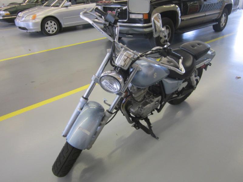 Suzuki GZ250