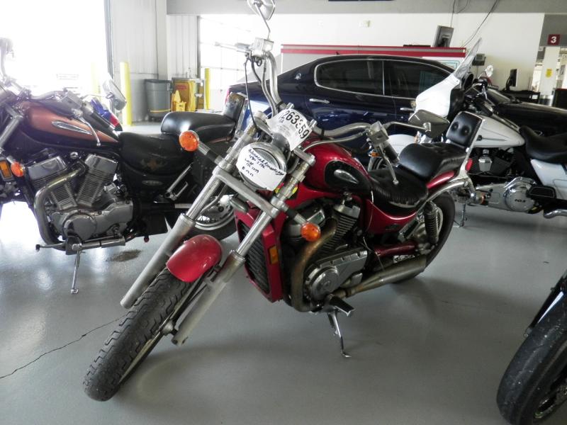 Suzuki VS800