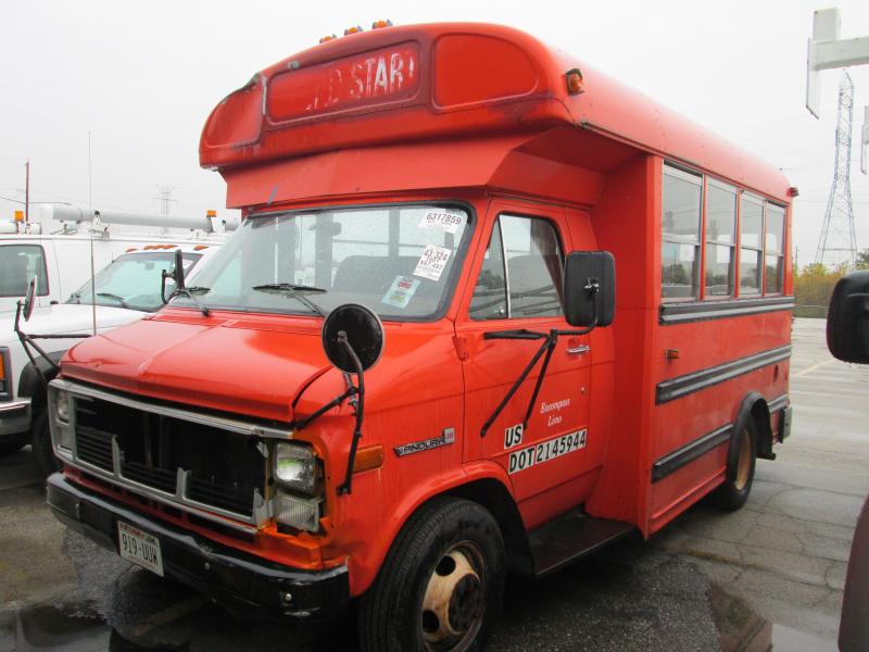 GMC Cutaway Van