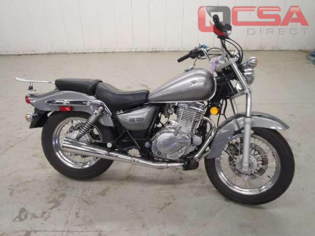 Suzuki GZ250