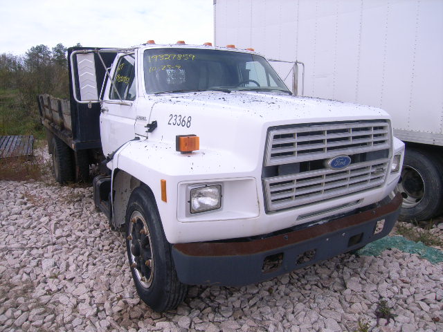 Ford F-700