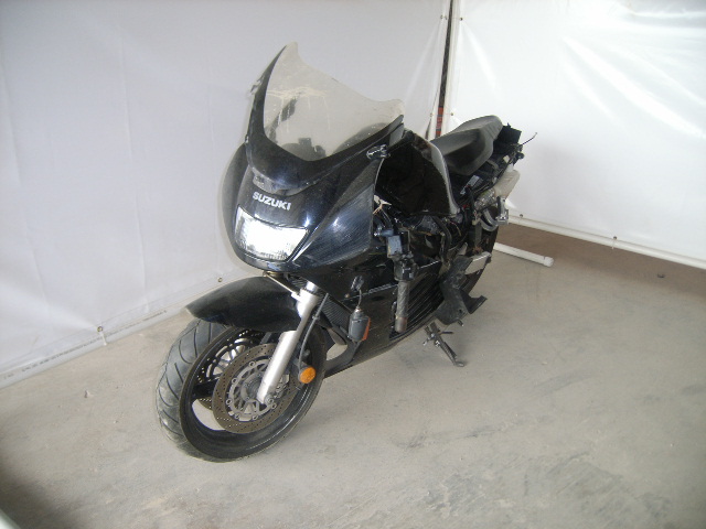 Suzuki RF900R