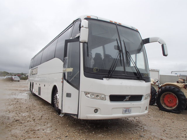 2009 VOLVO 9700