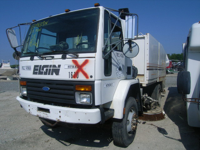 Ford CF8000
