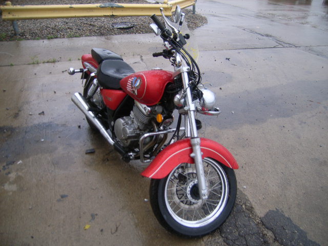 Suzuki GZ250