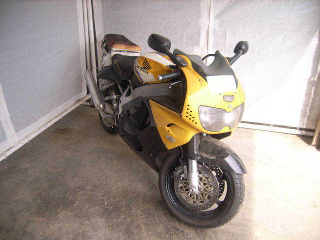 Honda CBR900