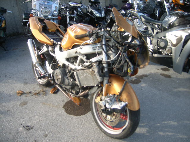 Honda VTR1000F (SUPERHAWK)