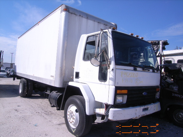 Ford CF8000