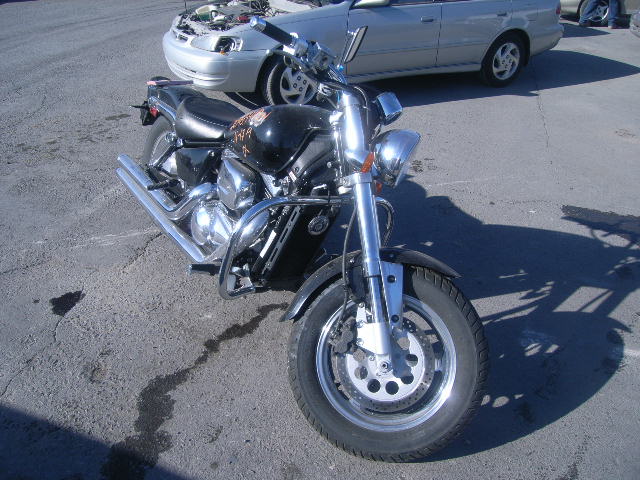 Suzuki VZ800K