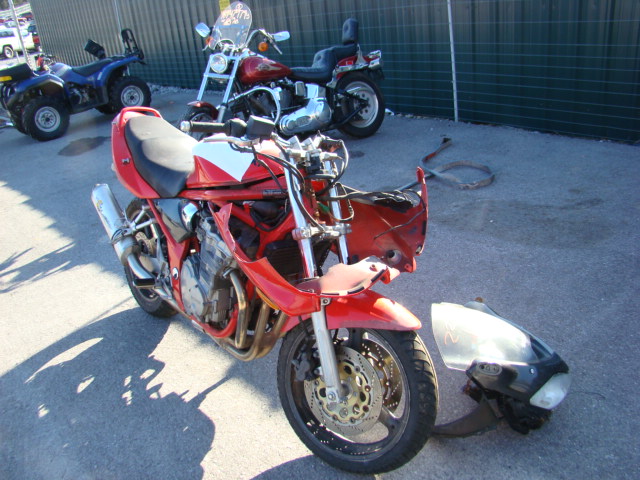 Suzuki GSF600S