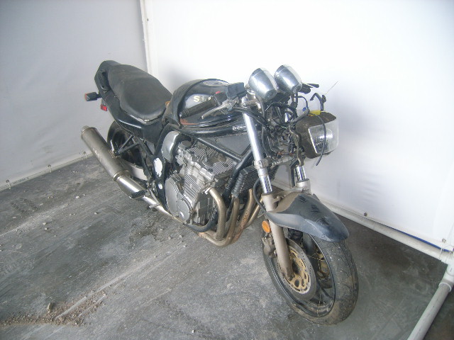 Suzuki GSF600S