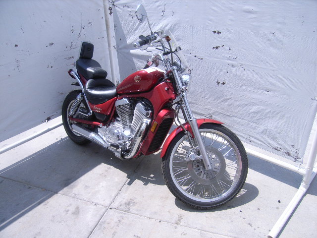 Suzuki VS800