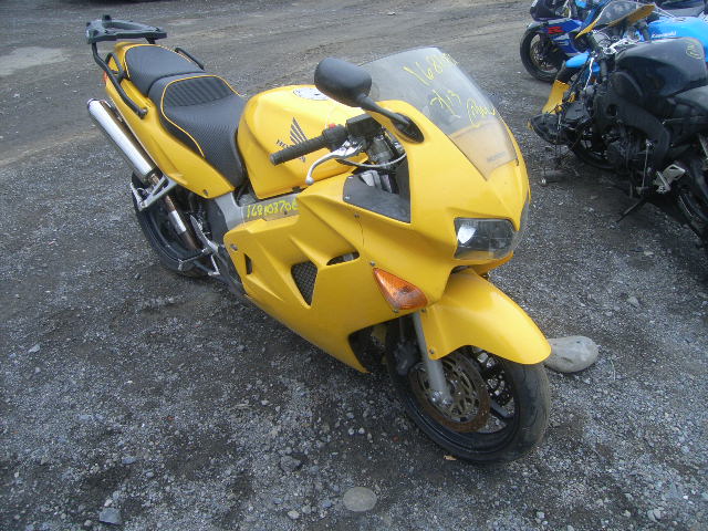 Honda VFR800Fi (INTERCEPTOR)