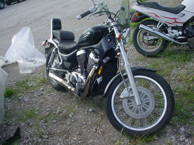 Suzuki VS800