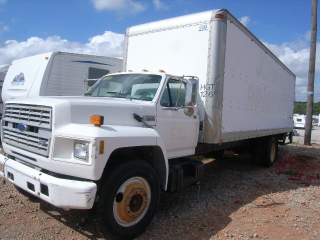 Ford F-700