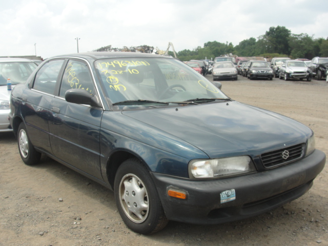 Suzuki Esteem