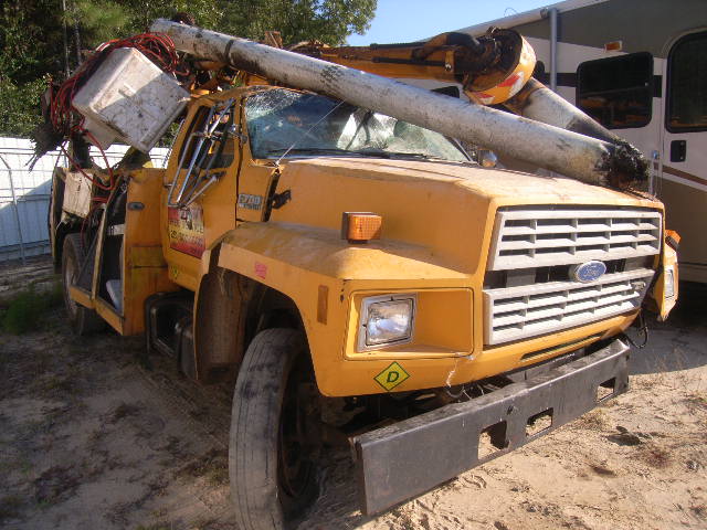 Ford F-700