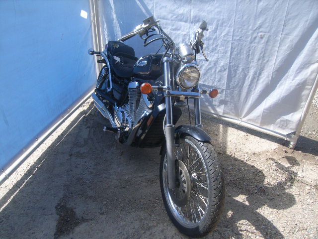 Suzuki VS800