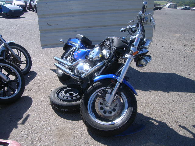 Suzuki VZ800K