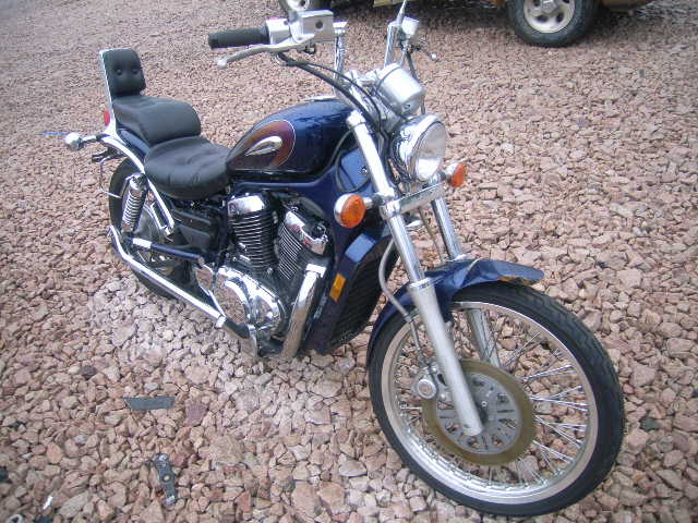 Suzuki VS800