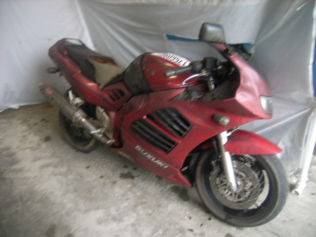 Suzuki RF900R