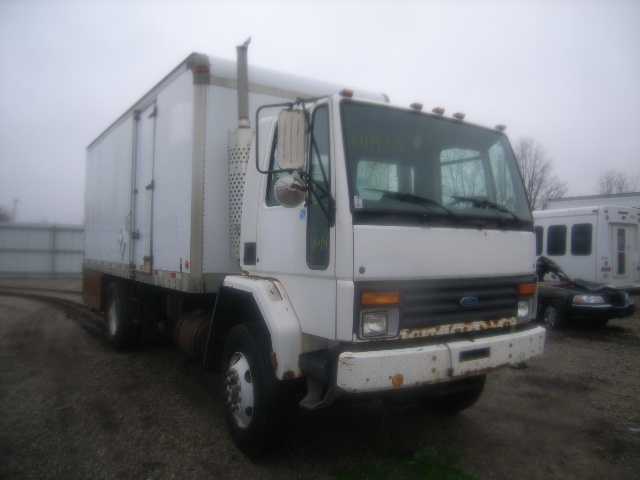 Ford CF8000