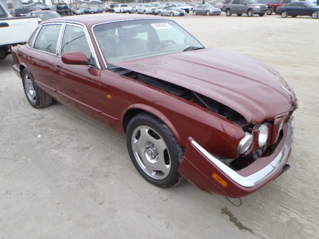 Jaguar XJR