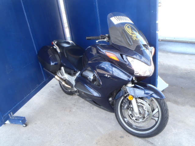 Honda ST1300A