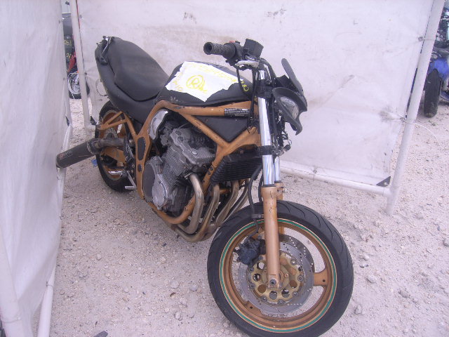 Suzuki GSF600S
