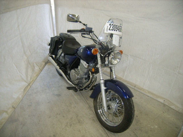 Suzuki GZ250