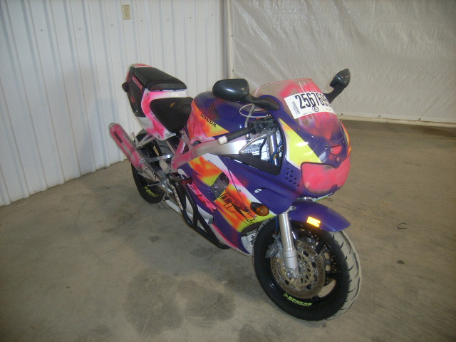 Honda CBR900