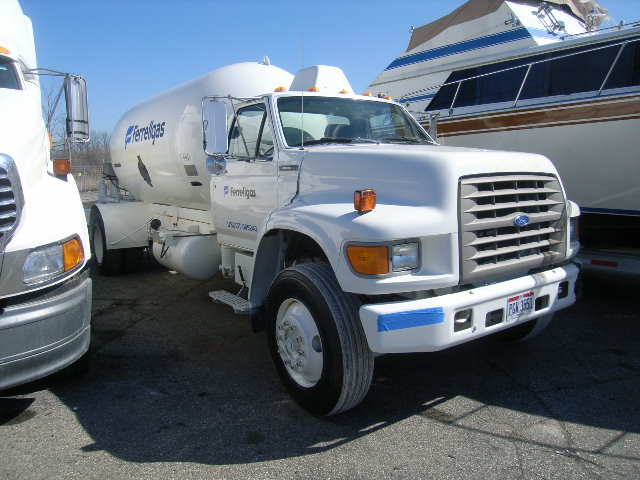 Ford F-700