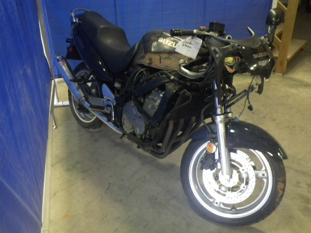 Suzuki GSX750F
