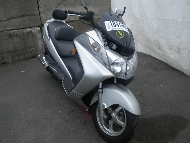 Suzuki AN400K
