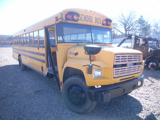 Ford B700