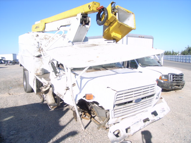 Ford F-700