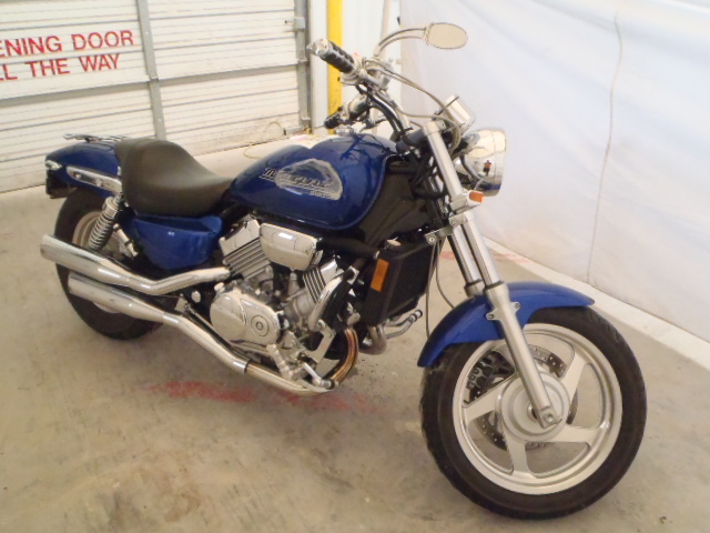 Honda VF750C (MAGNA)