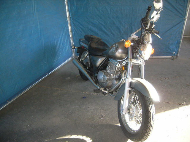 Suzuki GZ250