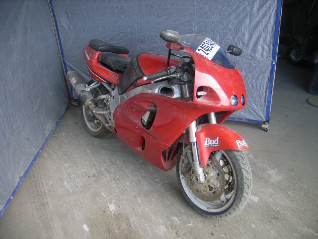 Suzuki GSX-R750