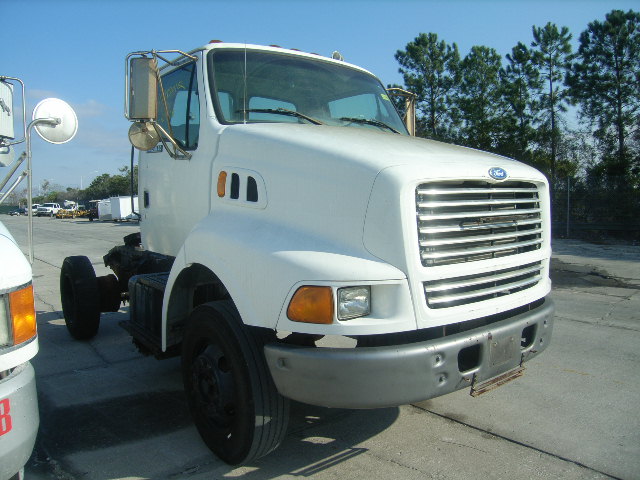 Ford L8513