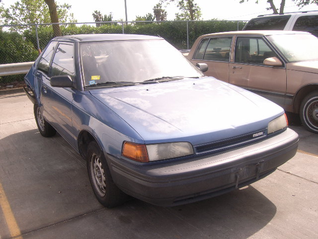 Mazda 323