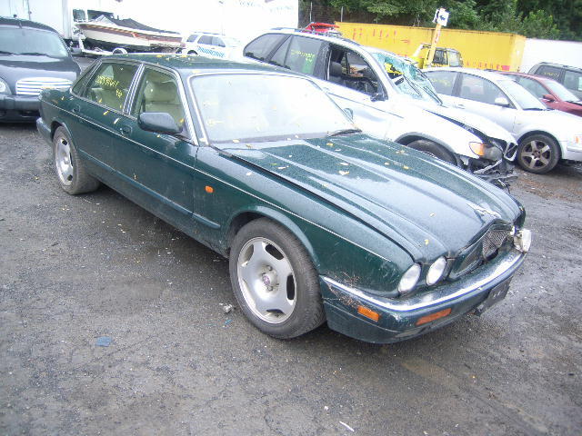 Jaguar XJR