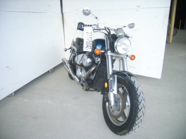 Suzuki VZ800