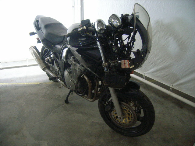 Suzuki GSF600S