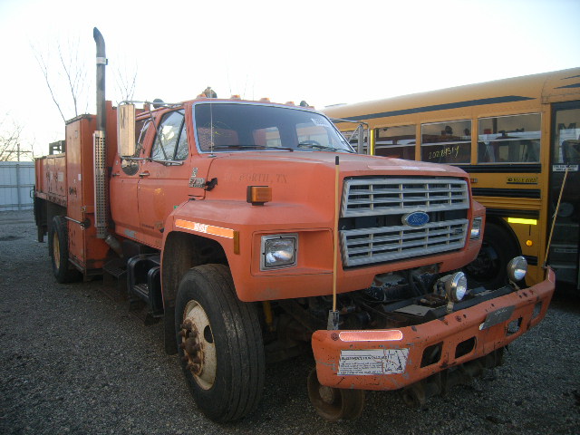 Ford F-700