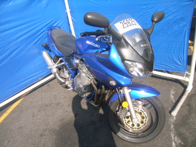 Suzuki GSF600S