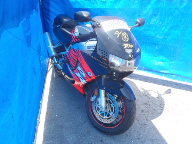 Honda CBR900