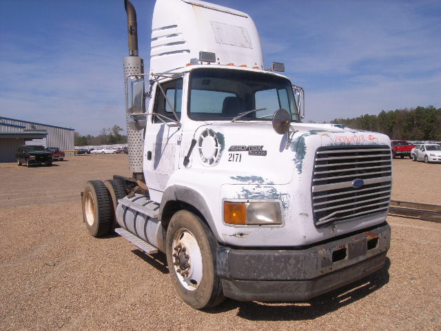 Ford LA9000